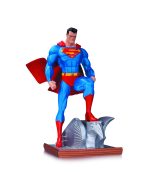 DC COLLECTIBLES SUPERMAN MINI STATUE NEW ED